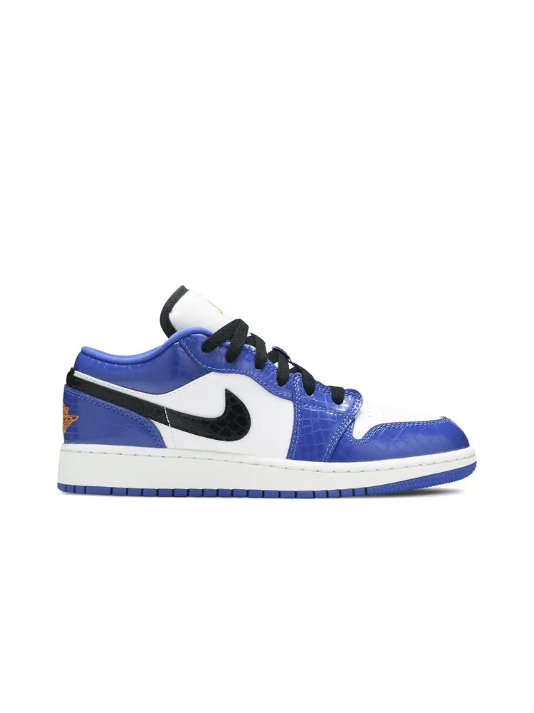 Кроссовки Air Jordan 1 Low GS 'Hyper Royal' — изображение 1 из 4, синий