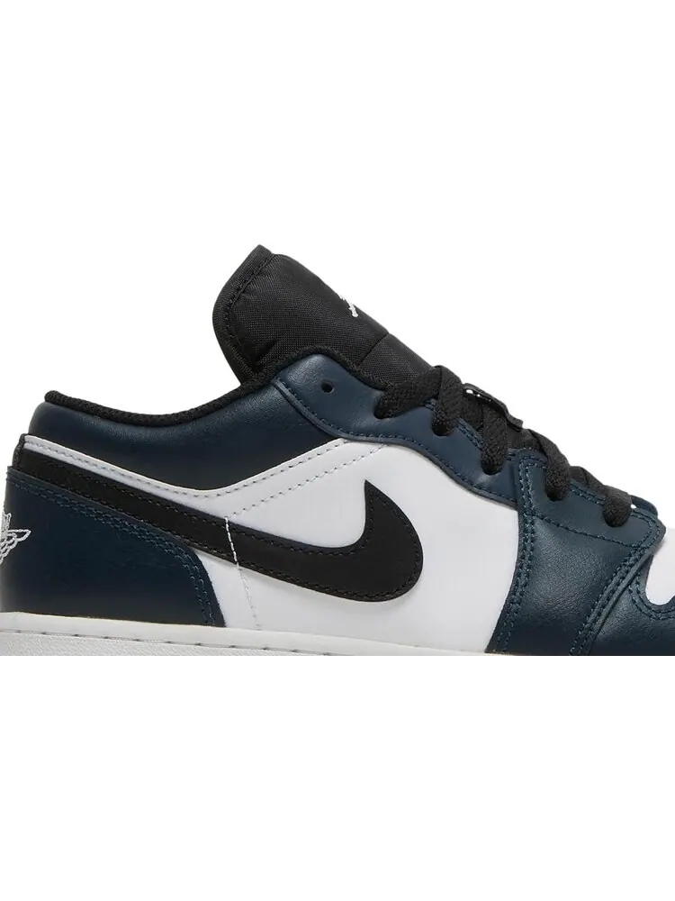 Кроссовки Air Jordan 1 Low GS Armory Navy — изображение 2 из 8, синий