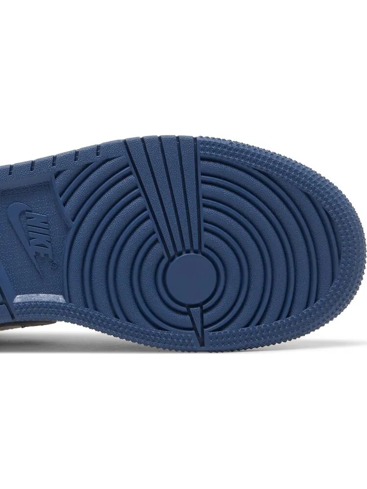Кроссовки Air Jordan 1 Low GS Ashen Slate — изображение 5 из 8, белый