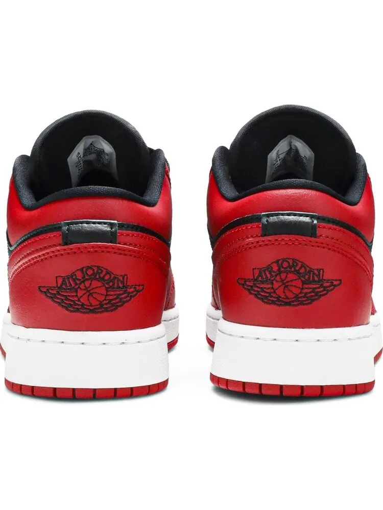 Кроссовки Air Jordan 1 Low GS Reverse Bred — изображение 6 из 8, красный