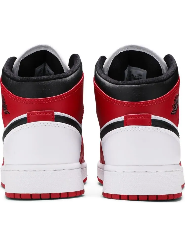 Кроссовки Air Jordan 1 Mid GS Chicago — изображение 6 из 8, красный