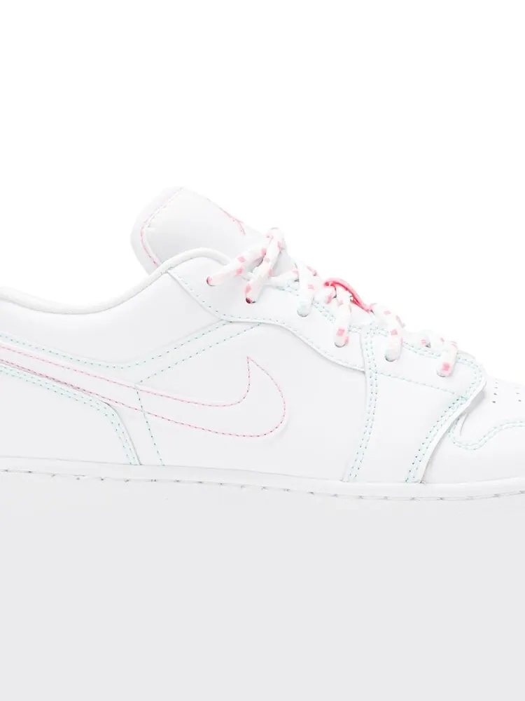 Кроссовки Air Jordan 1 Low GS Aurora Green — изображение 2 из 8, белый