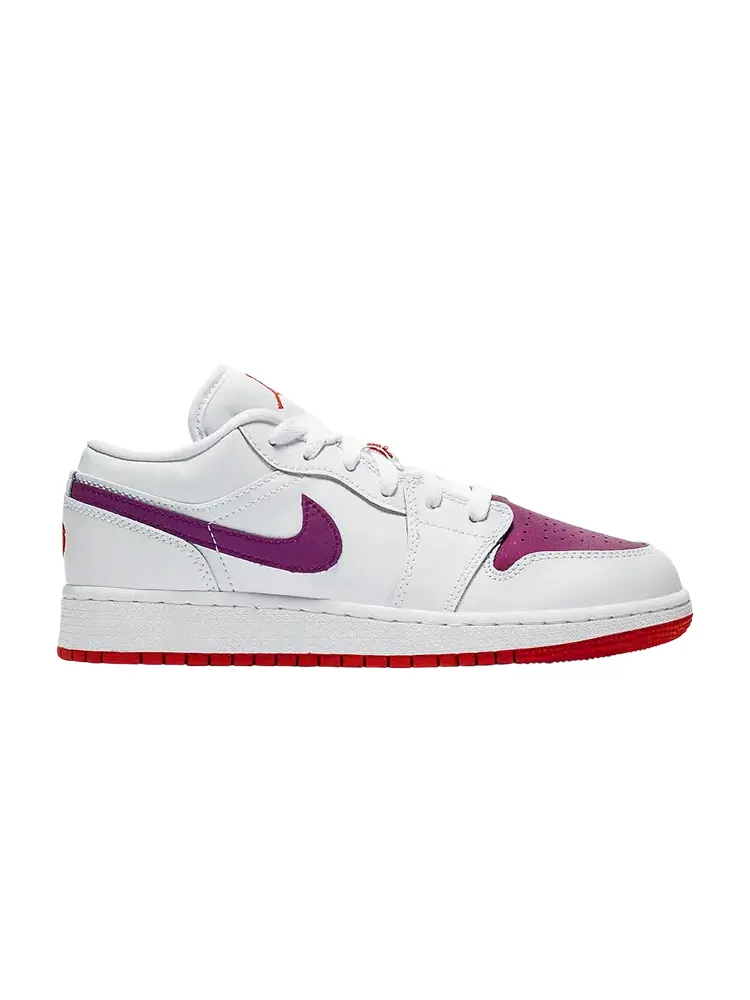 Кроссовки Air Jordan 1 Low GS 'White Berry' — изображение 1 из 1, белый