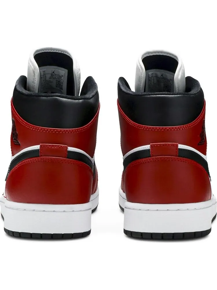Кроссовки Air Jordan 1 Mid Chicago Black Toe — изображение 6 из 8, красный