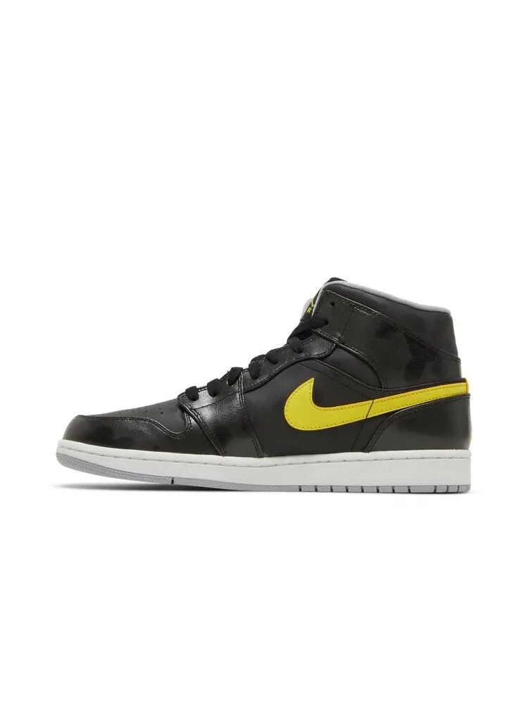 Кроссовки Air Jordan 1 Mid 'Yellow' — изображение 3 из 4, черный