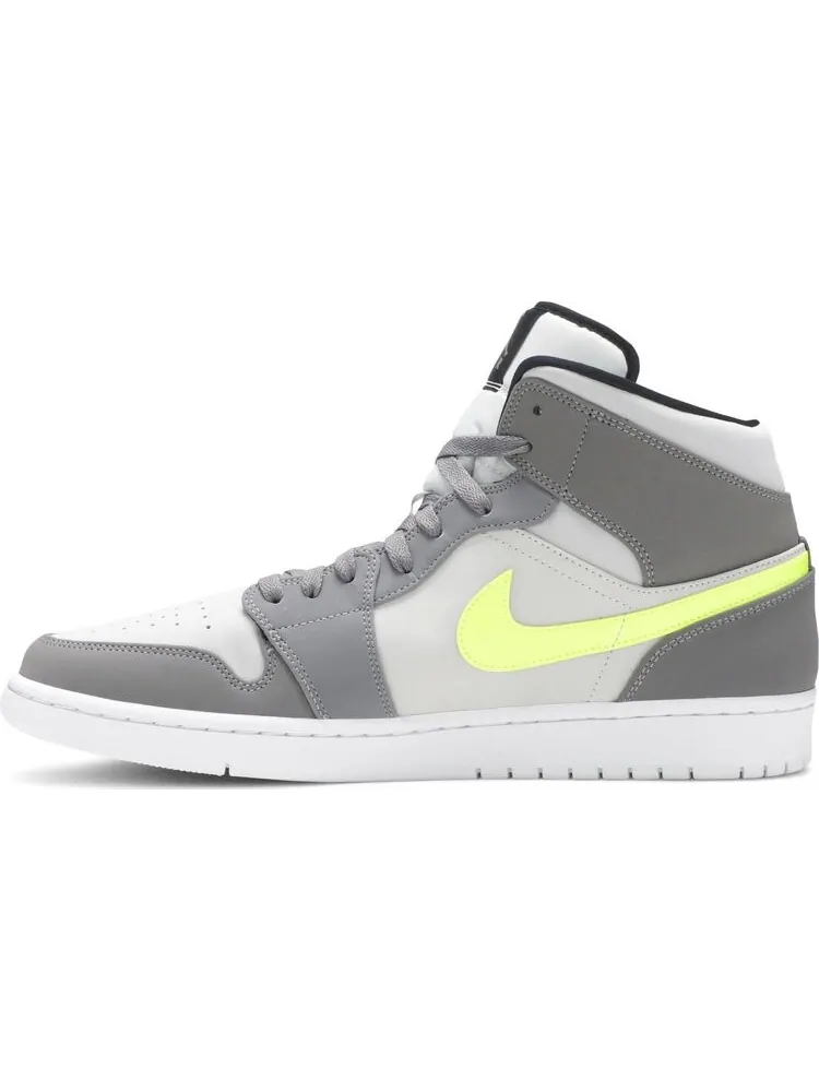 Кроссовки Air Jordan 1 Mid Gunsmoke Volt — изображение 3 из 8, серый