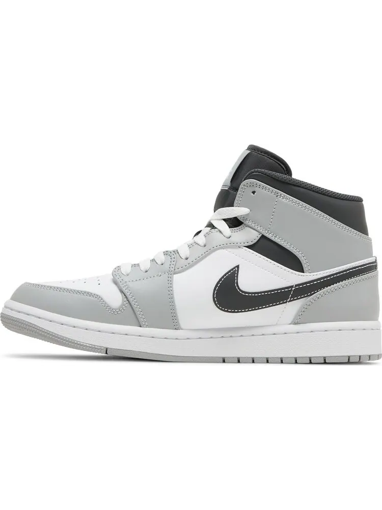 Кроссовки Air Jordan 1 Mid Light Smoke Grey — изображение 3 из 8, серый