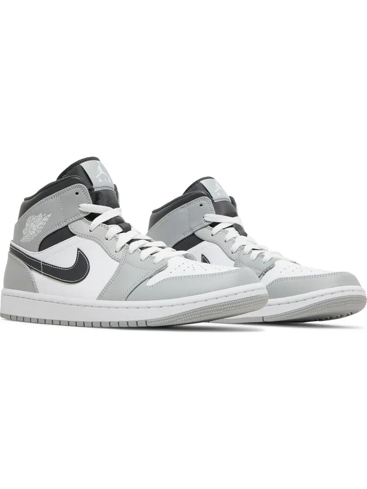 Кроссовки Air Jordan 1 Mid Light Smoke Grey — изображение 8 из 8, серый