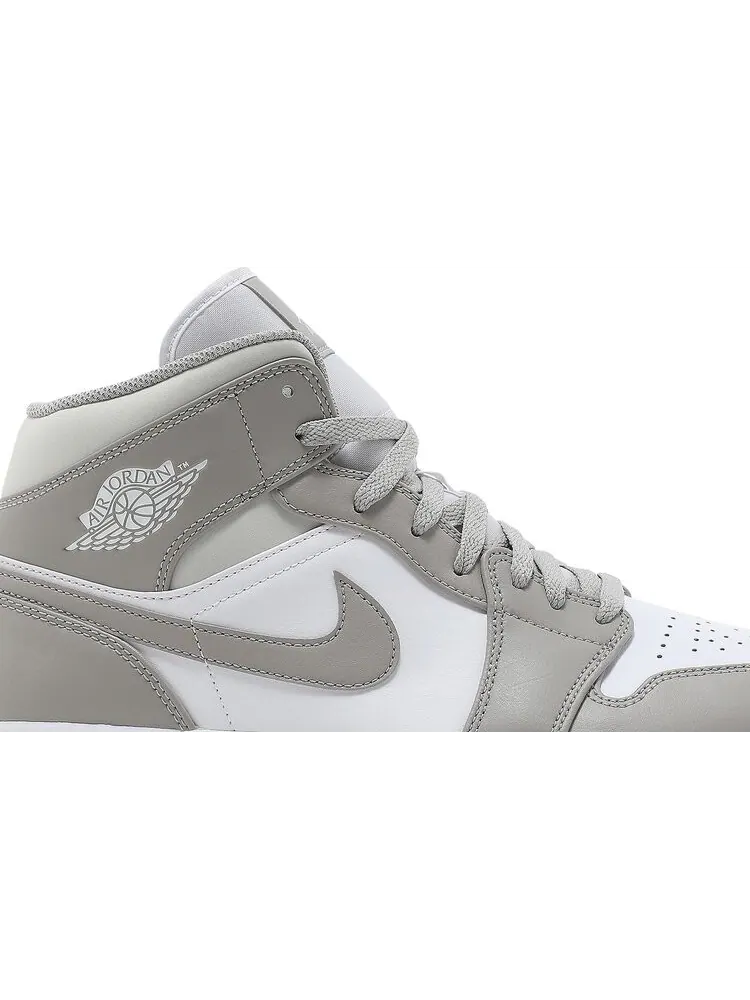 Кроссовки Air Jordan 1 Mid College Grey — изображение 2 из 8, серый