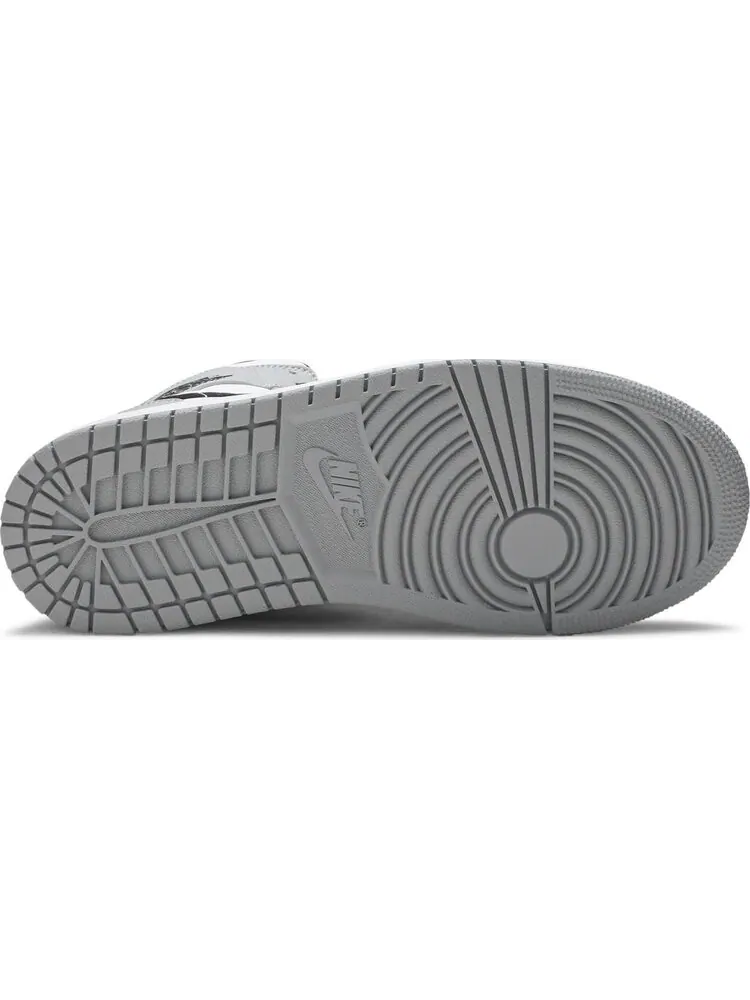 Кроссовки Air Jordan 1 Mid Smoke Grey — изображение 4 из 8, серый