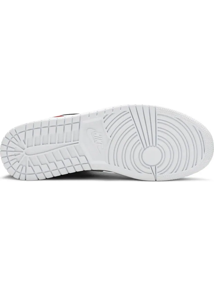 Кроссовки Air Jordan 1 Mid White Chicago — изображение 4 из 8, белый
