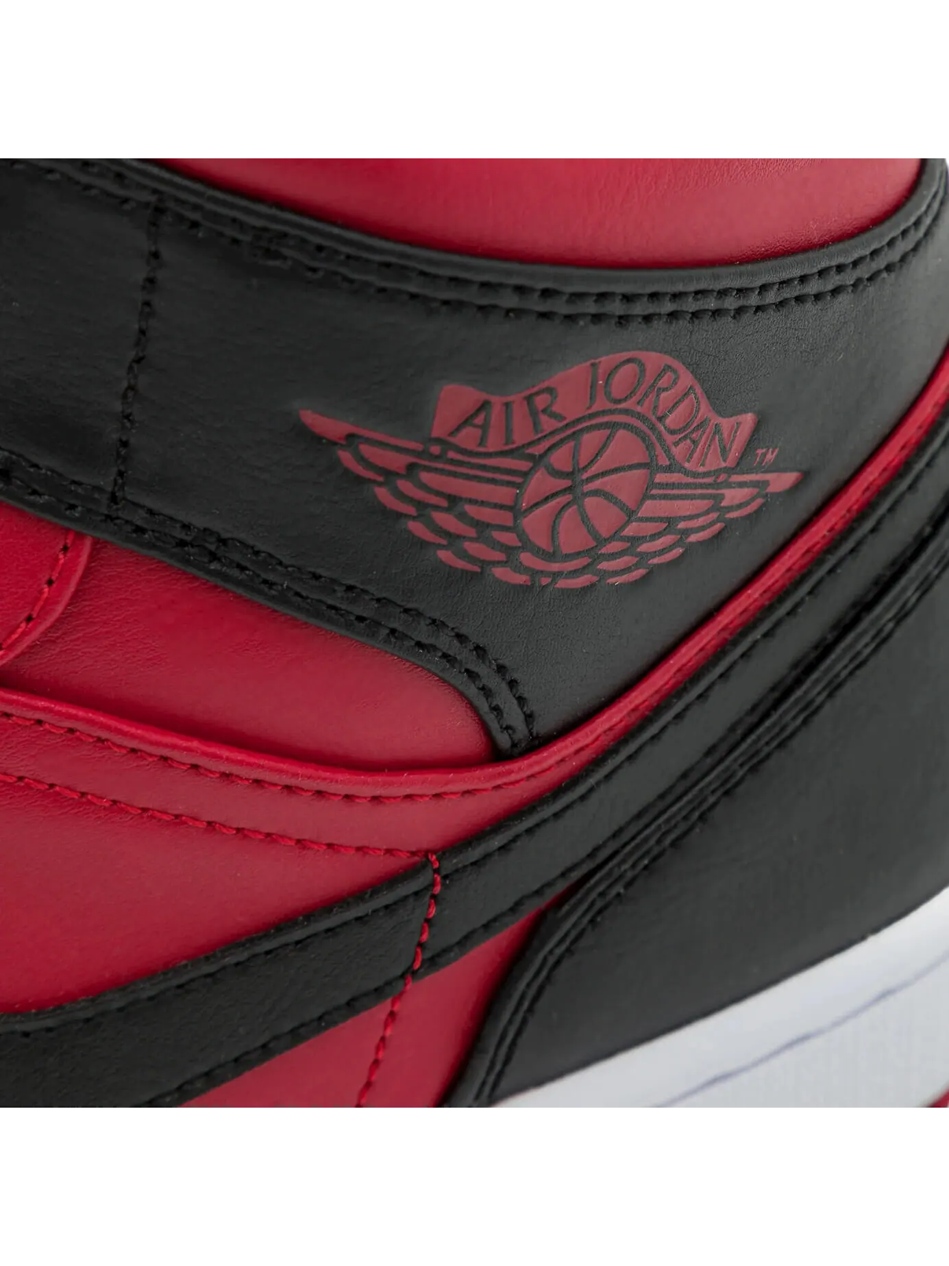 Кроссовки Nike Air Jordan 1 Mid — изображение 6 из 8, красные