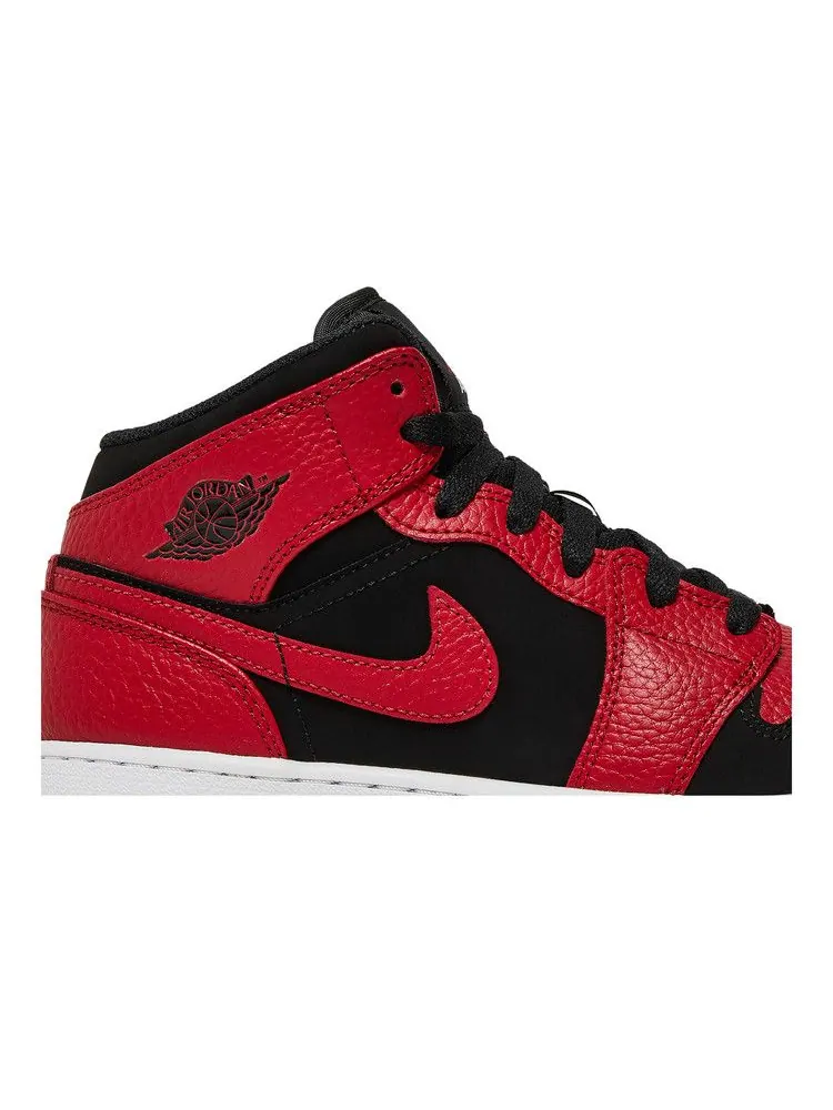 Кроссовки Air Jordan Air Jordan 1 Mid GS 'Black Gym Red' — изображение 3 из 9, черный/белый/красный