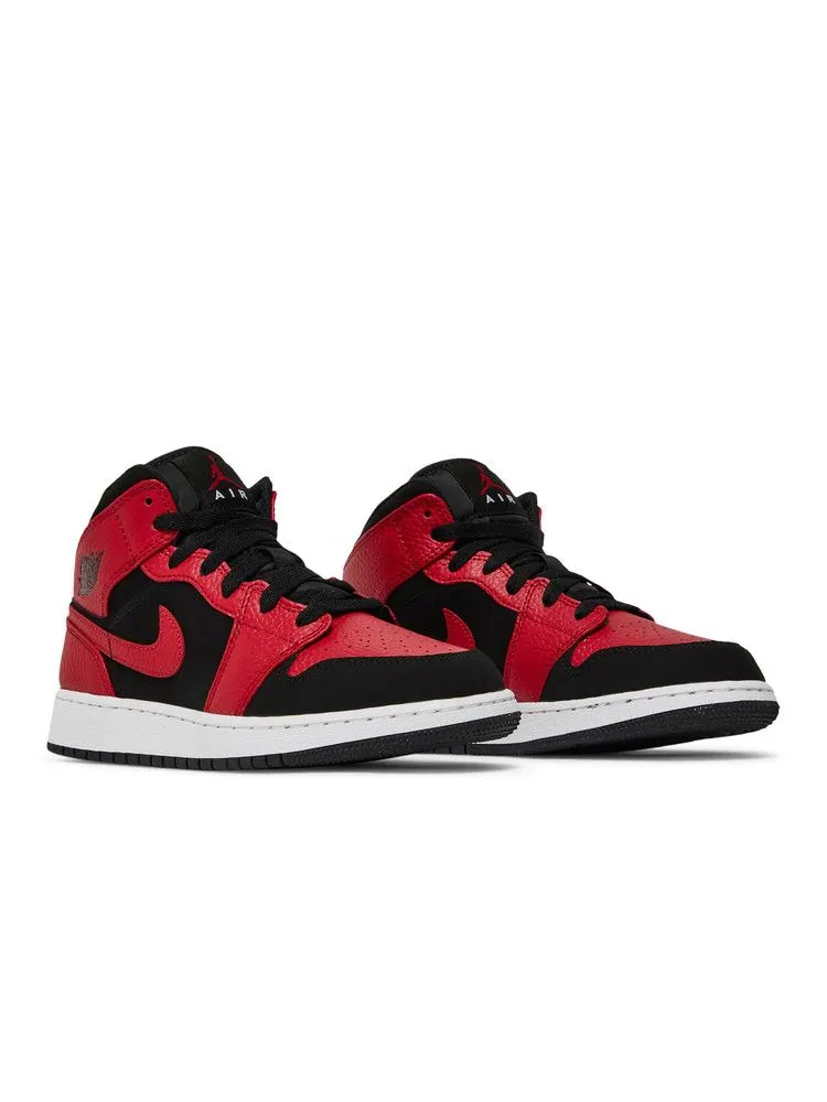 Кроссовки Air Jordan Air Jordan 1 Mid GS 'Black Gym Red' — изображение 9 из 9, черный/белый/красный