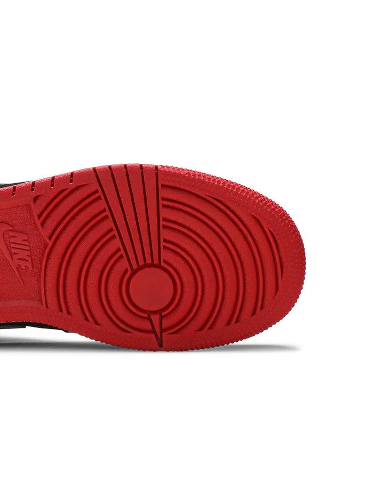 Кроссовки Air Jordan Air Jordan 1 Retro Mid GS 'Johnny Kilroy' — изображение 6 из 9, черный/красный