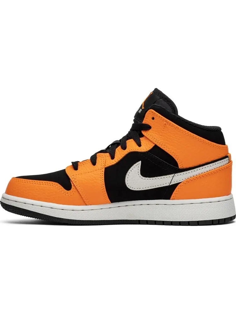 Кроссовки Air Jordan 1 Retro Mid GS Orange Black — изображение 3 из 8, оранжевый