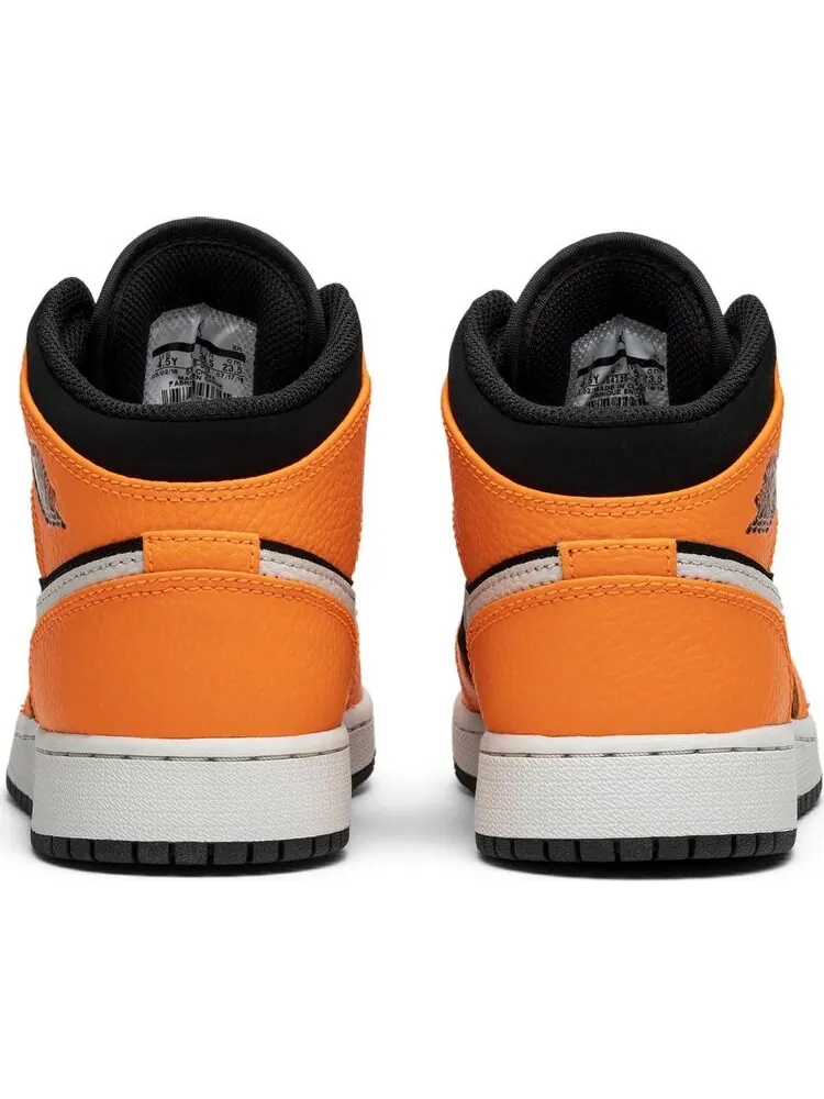 Кроссовки Air Jordan 1 Retro Mid GS Orange Black — изображение 6 из 8, оранжевый