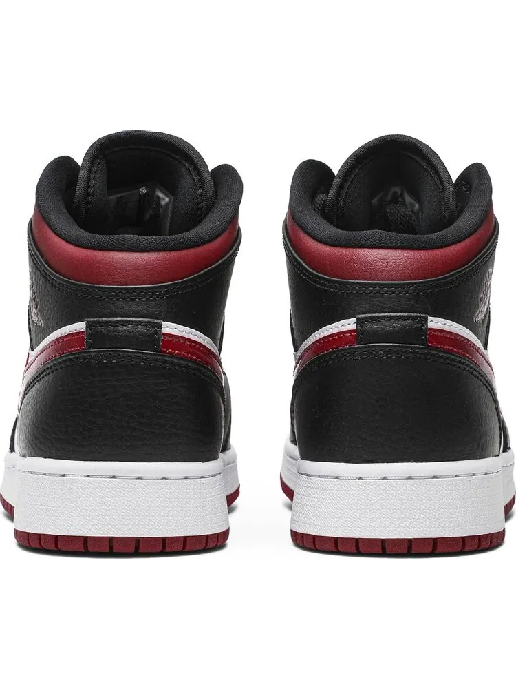 Кроссовки Air Jordan 1 Mid GS Noble Red — изображение 6 из 8, красный