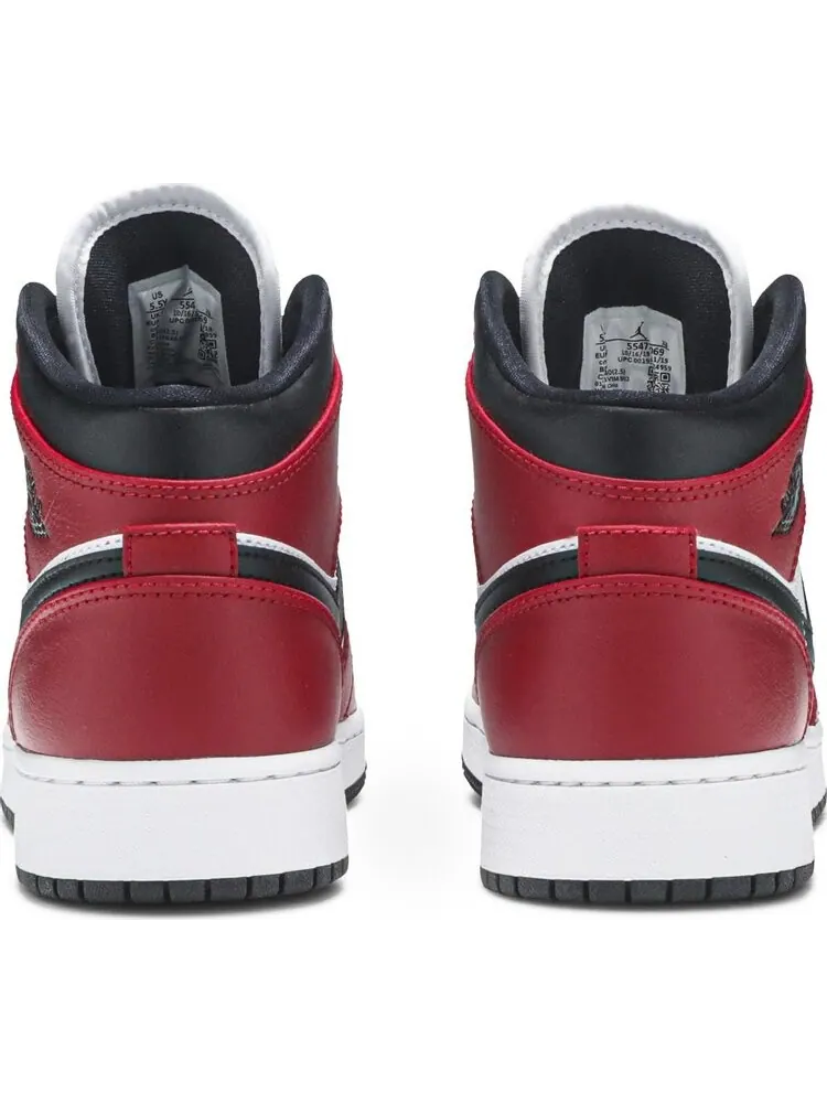 Кроссовки Air Jordan 1 Mid GS Chicago Black Toe — изображение 6 из 8, красный