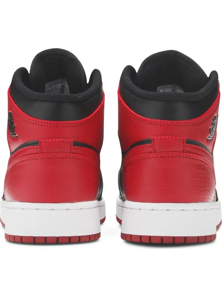 Кроссовки Air Jordan 1 Mid GS Banned — изображение 6 из 8, красный