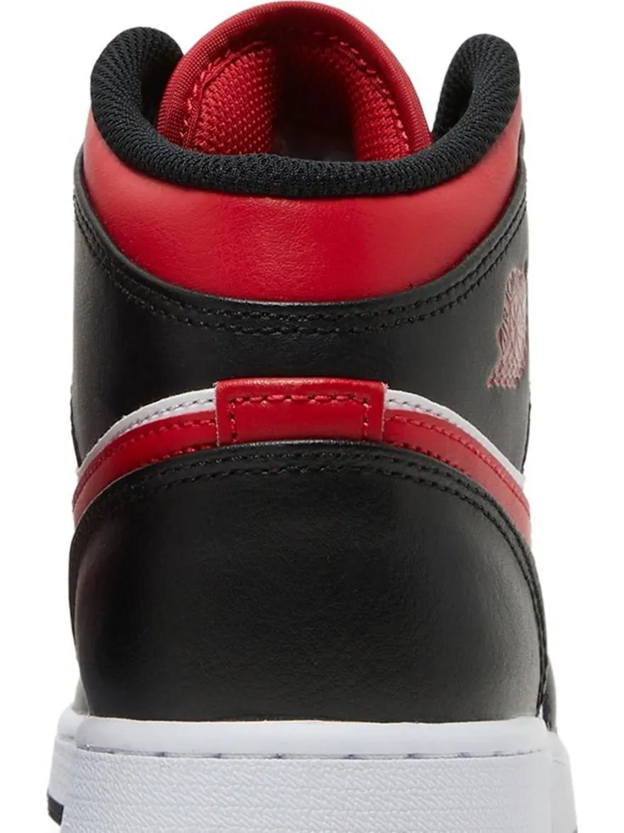 Кроссовки Air Jordan 1 Mid GS Black Fire Red — изображение 7 из 8, черный