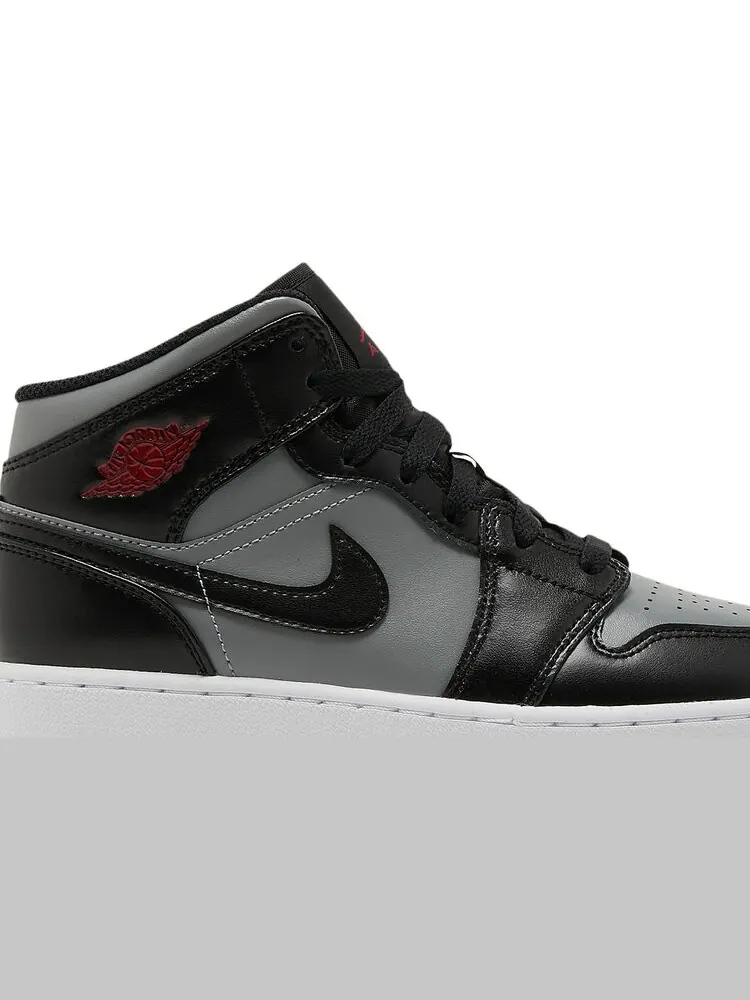 Кроссовки Air Jordan 1 Mid GS Shadow — изображение 2 из 8, серый