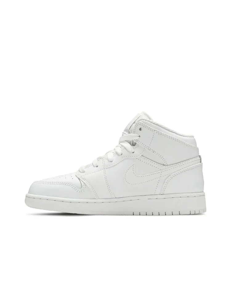 Кроссовки Air Jordan 1 Retro Mid GS 'Triple White' — изображение 3 из 4, белый