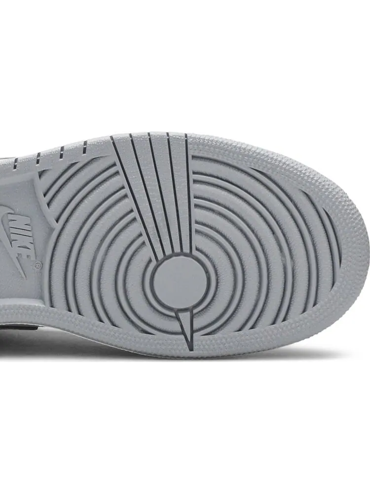 Кроссовки Air Jordan 1 Retro Mid GS White Wolf Grey — изображение 5 из 8, белый