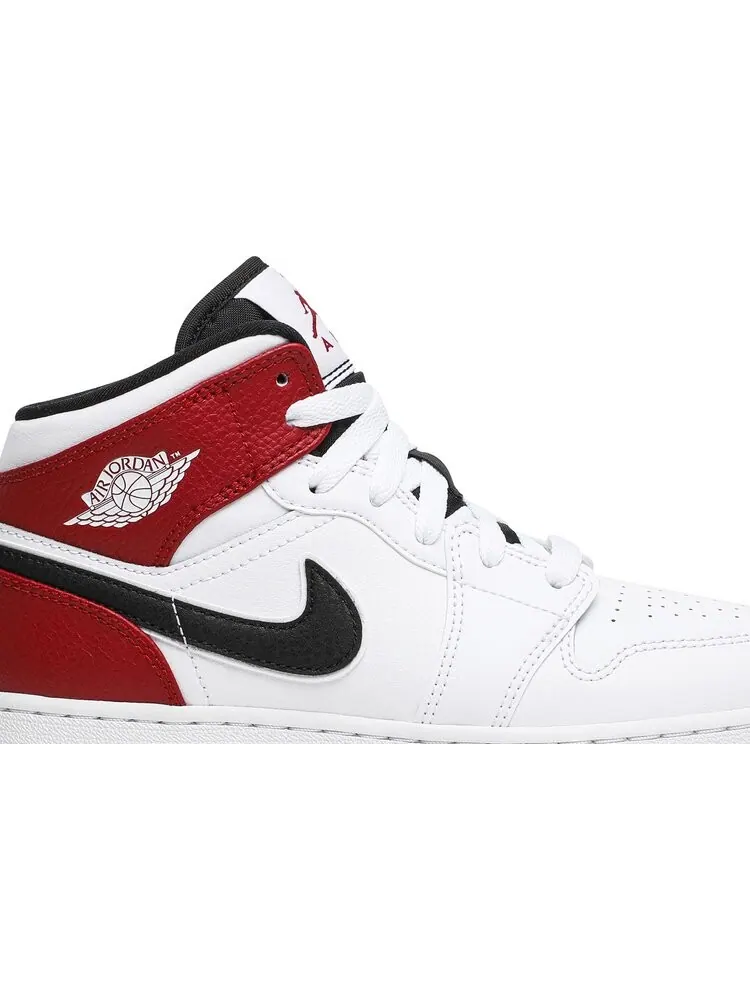 Кроссовки Air Jordan 1 Mid GS Chicago — изображение 2 из 8, белый