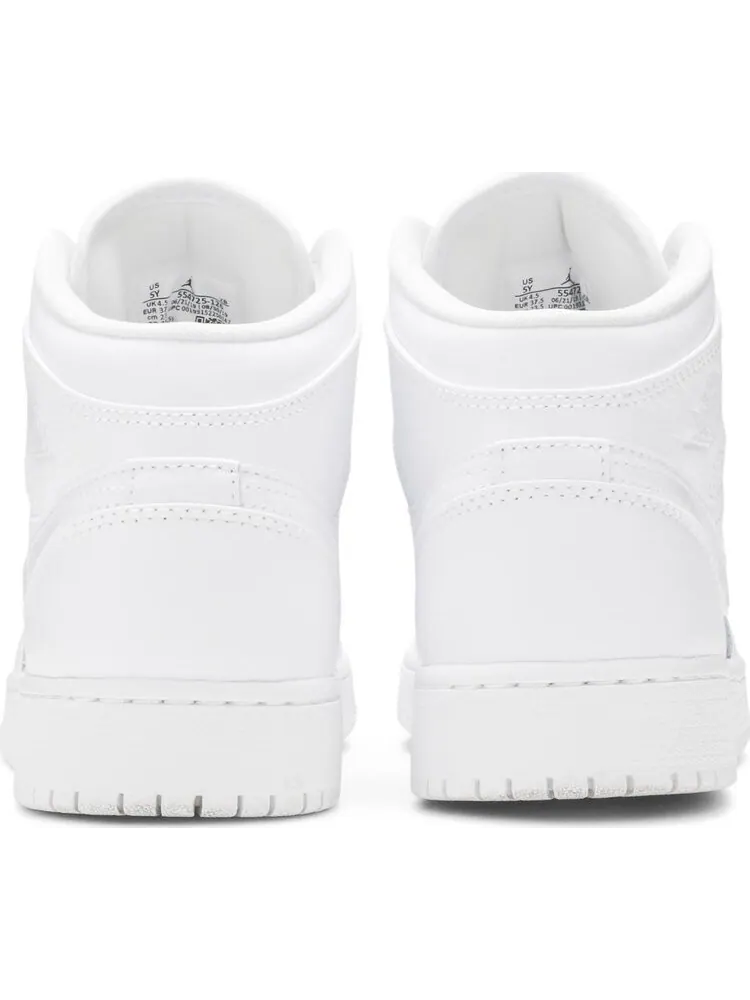 Кроссовки Air Jordan 1 Mid GS Triple — изображение 6 из 8, белый