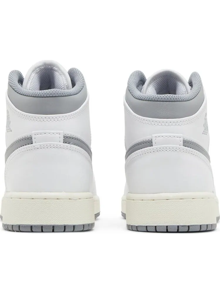 Кроссовки Air Jordan 1 Mid GS Neutral Grey — изображение 6 из 8, белый