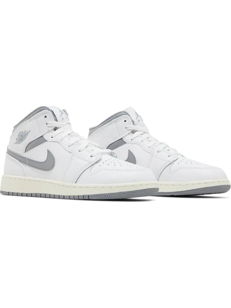 Кроссовки Air Jordan 1 Mid GS Neutral Grey — изображение 8 из 8, белый