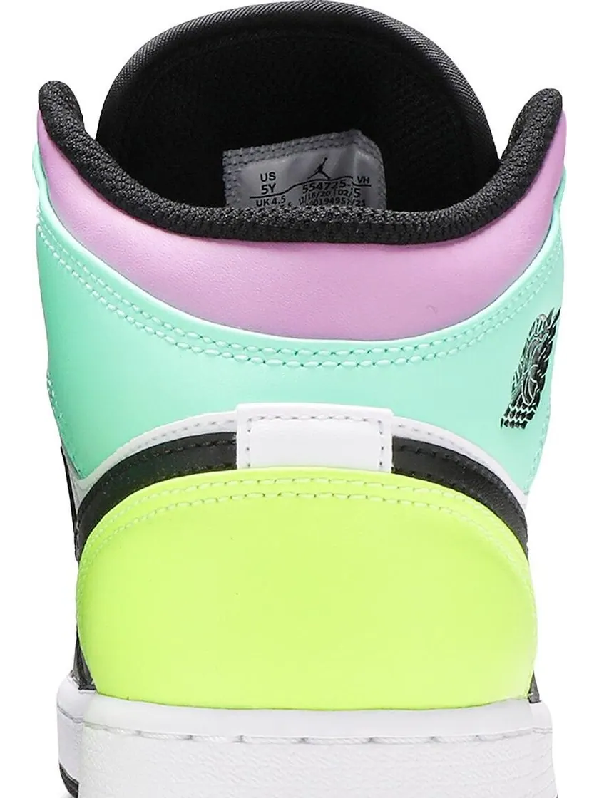 Кроссовки Air Jordan 1 Mid GS Pastel — изображение 7 из 8, белый