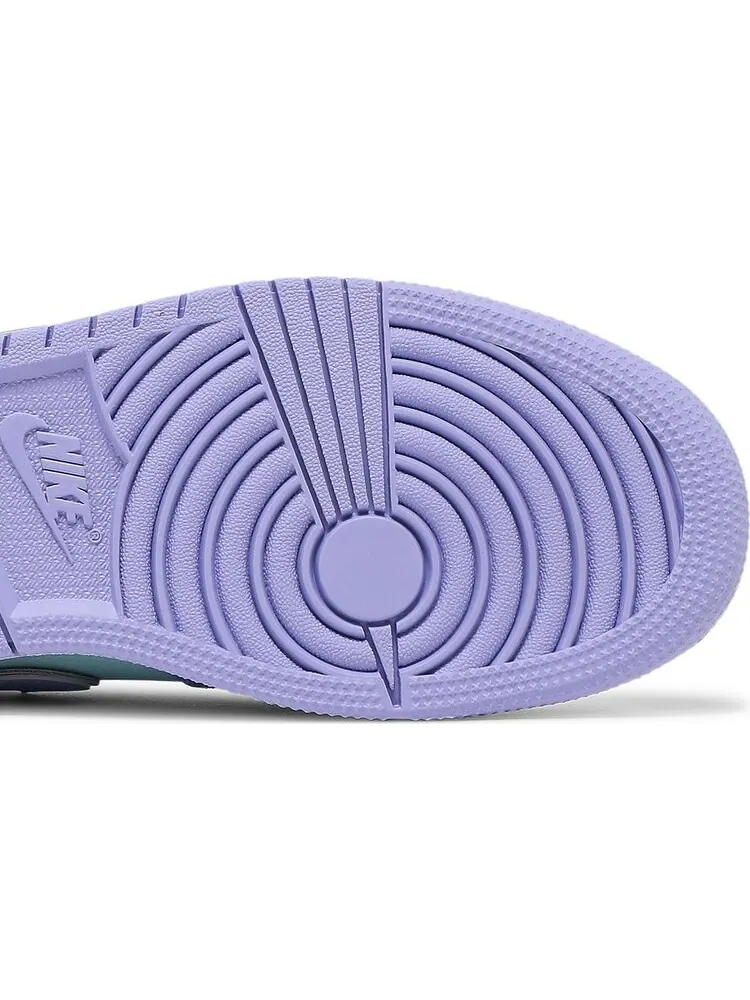 Кроссовки Air Jordan 1 Mid GS Purple Pulse — изображение 4 из 7, фиолетовый