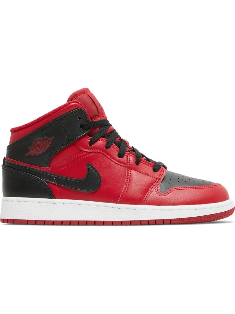 Кроссовки Air Jordan 1 Mid GS Reverse Bred — изображение 1 из 8, красный
