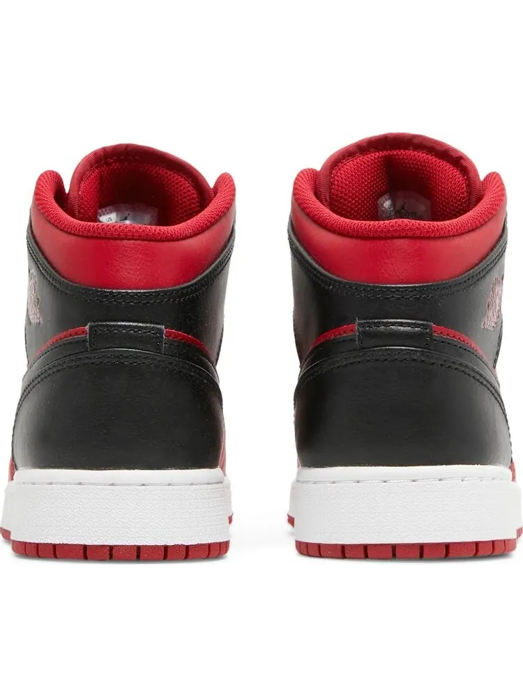 Кроссовки Air Jordan 1 Mid GS Reverse Bred — изображение 6 из 8, красный