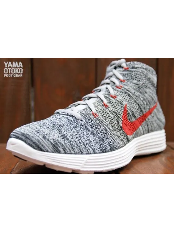 Кроссовки Nike Lunar Flyknit Chukka 'Wolf Grey' — изображение 4 из 4, серый