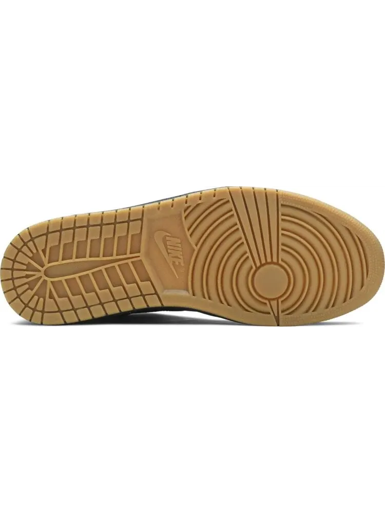 Кроссовки Air Jordan 1 Retro Gum Bottom — изображение 4 из 8, черный
