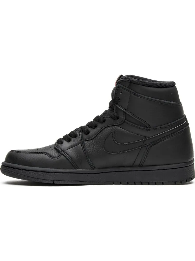 Кроссовки Air Jordan 1 Retro High OG Triple Black — изображение 3 из 8, черный