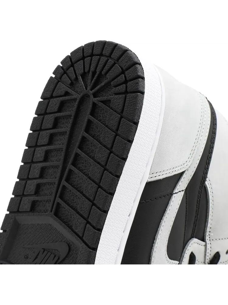 Кроссовки Air Jordan 1 Retro High OG Shadow 2.0 — изображение 9 из 10, серый