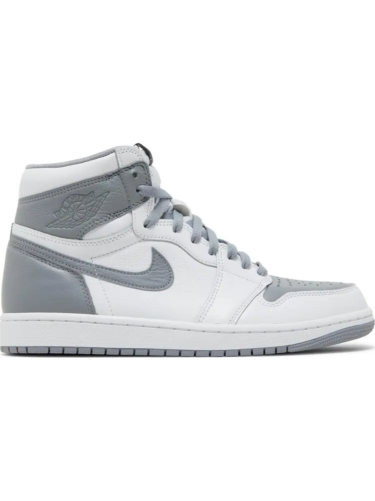 Кроссовки Air Jordan 1 Retro High OG Stealth — изображение 1 из 10, белый