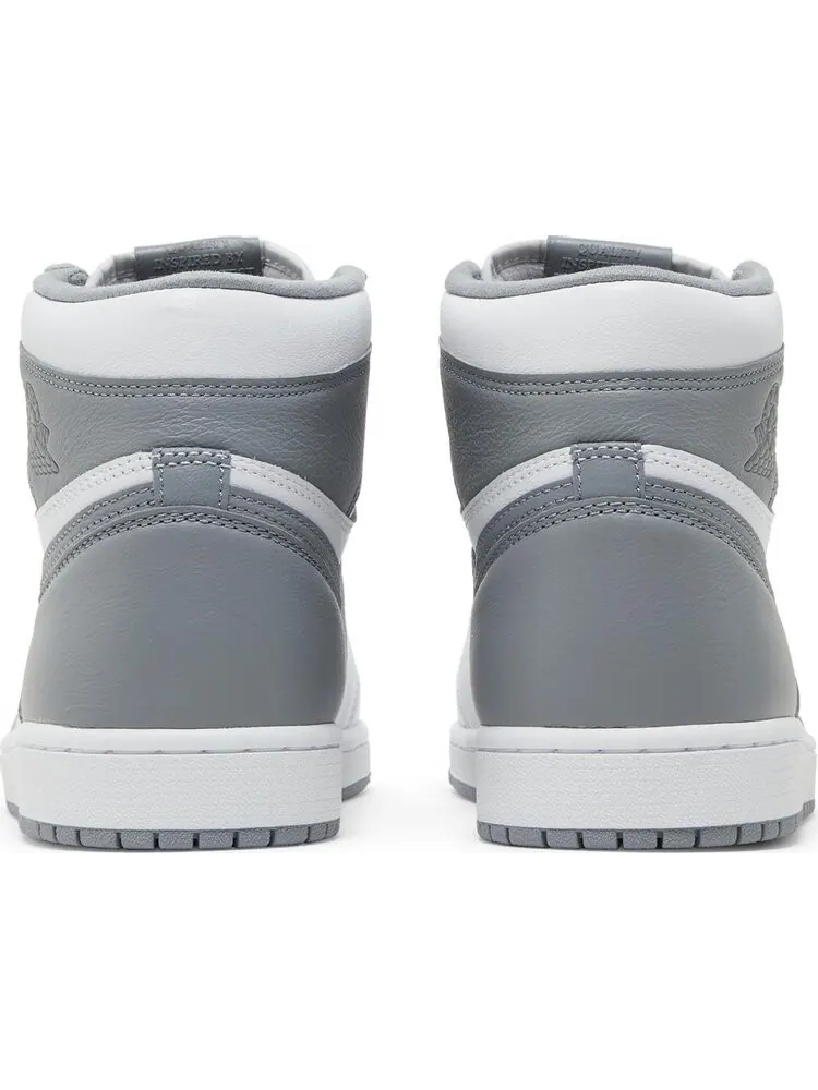 Кроссовки Air Jordan 1 Retro High OG Stealth — изображение 6 из 10, белый