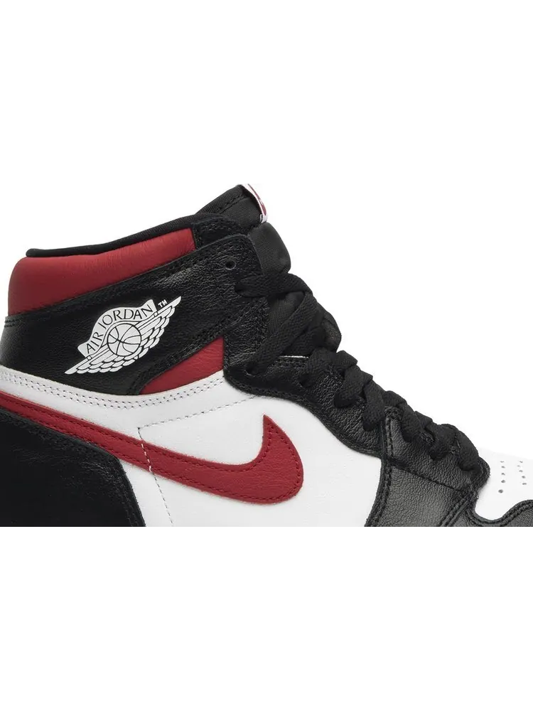 Кроссовки Air Jordan 1 Retro High OG Gym Red — изображение 2 из 8, красный