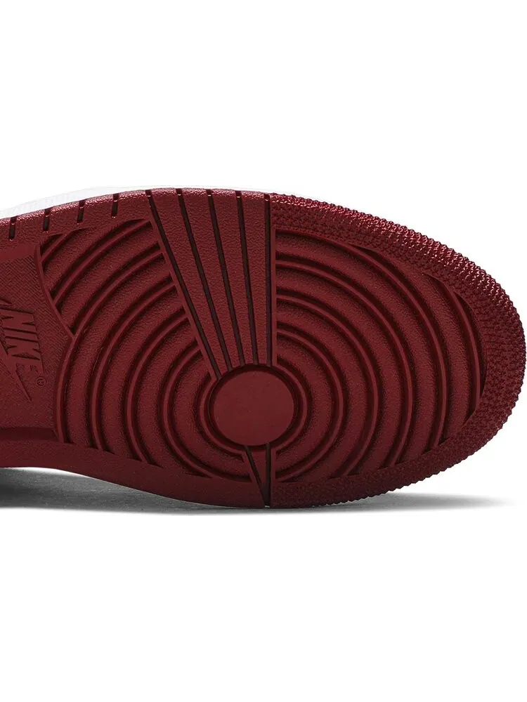 Кроссовки Air Jordan 1 Retro High OG Bloodline — изображение 5 из 8, красный