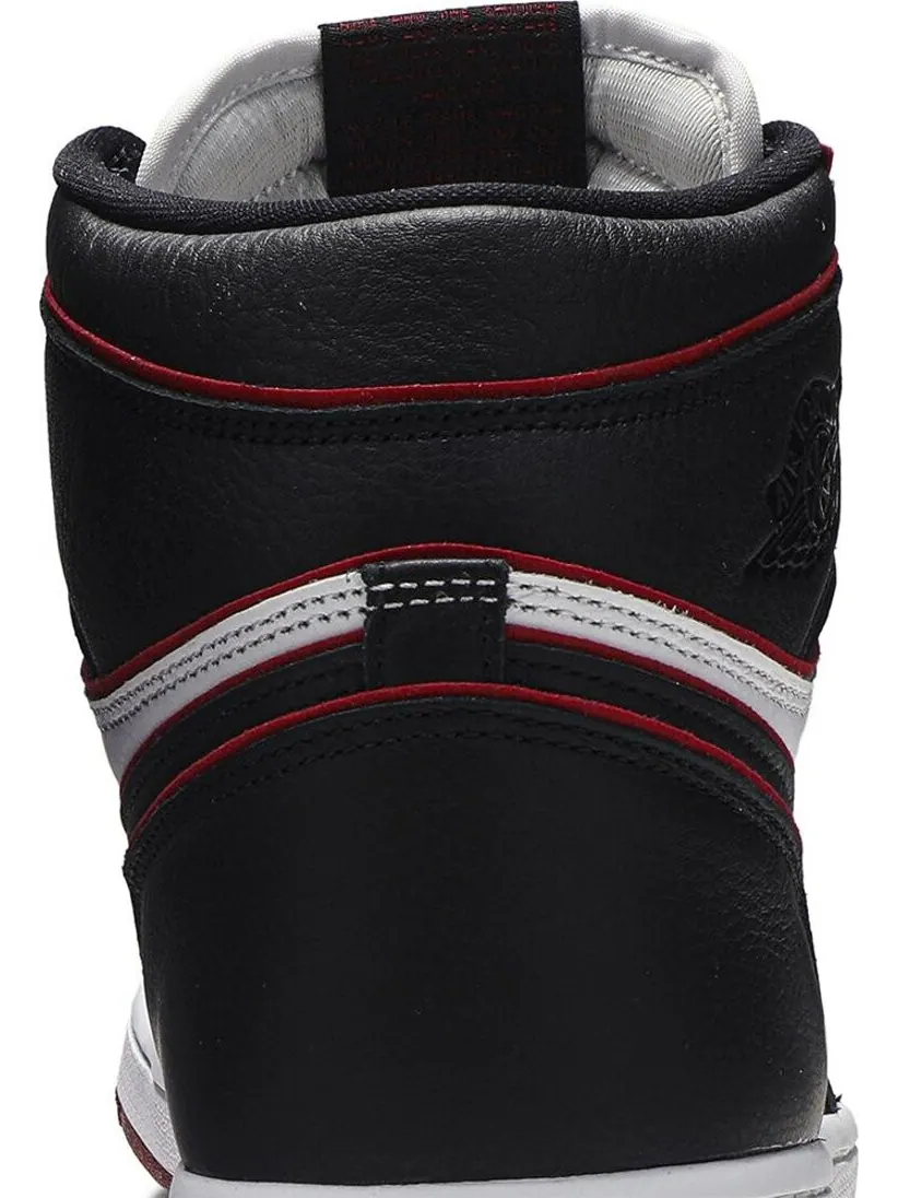 Кроссовки Air Jordan 1 Retro High OG Bloodline — изображение 7 из 8, красный