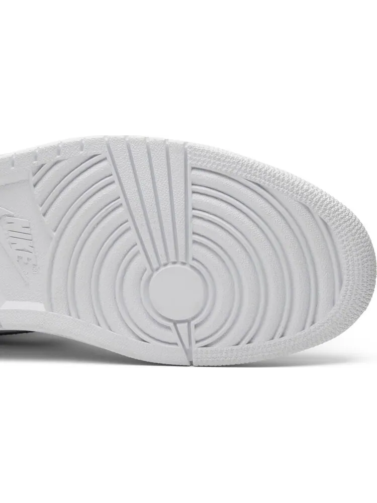 Кроссовки Air Jordan 1 Retro High OG Premium Yin Yang — изображение 5 из 8, белый