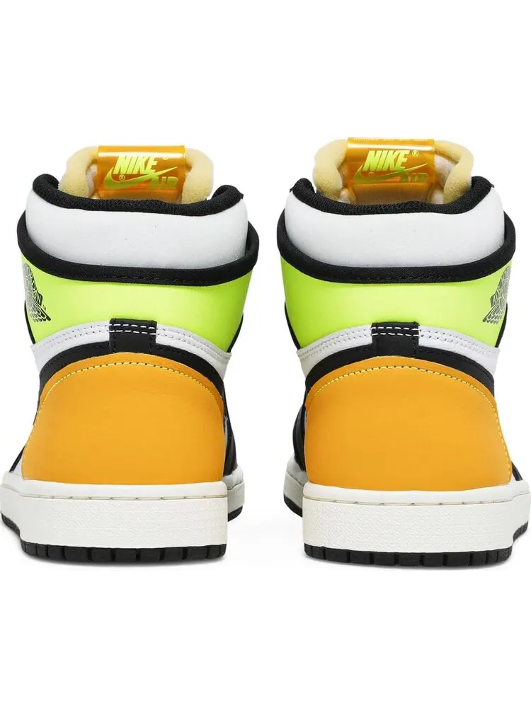 Кроссовки Air Jordan 1 Retro High OG Volt Gold — изображение 6 из 8, белый