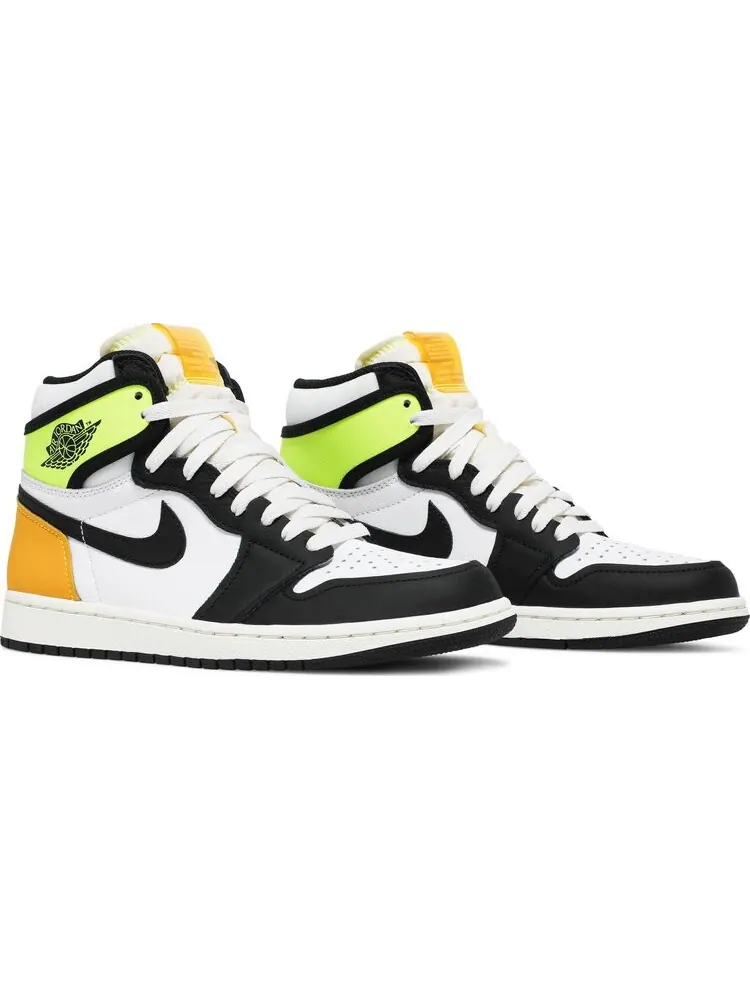 Кроссовки Air Jordan 1 Retro High OG Volt Gold — изображение 8 из 8, белый