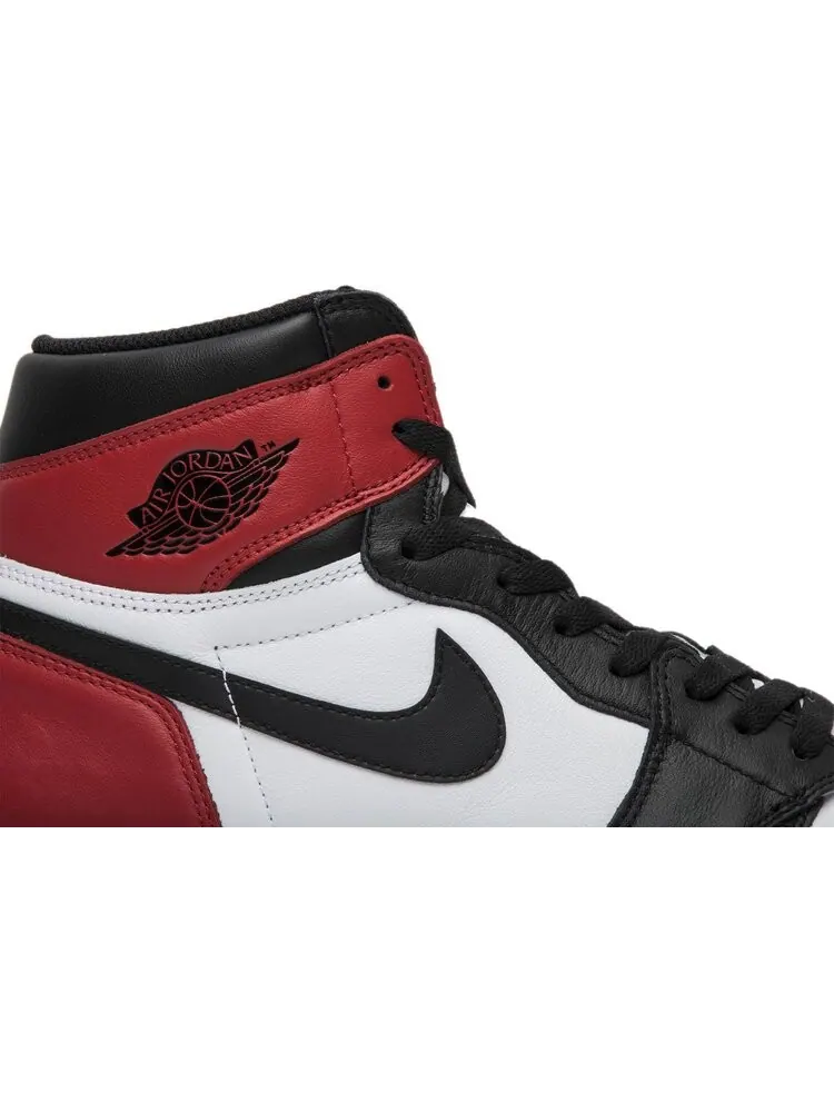 Кроссовки Air Jordan 1 Retro High OG Black Toe 2016 — изображение 2 из 8, белый