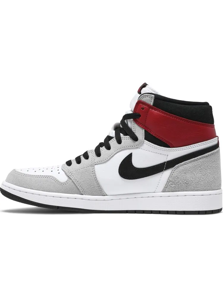Кроссовки Air Jordan 1 Retro High OG Smoke Grey — изображение 3 из 8, серый